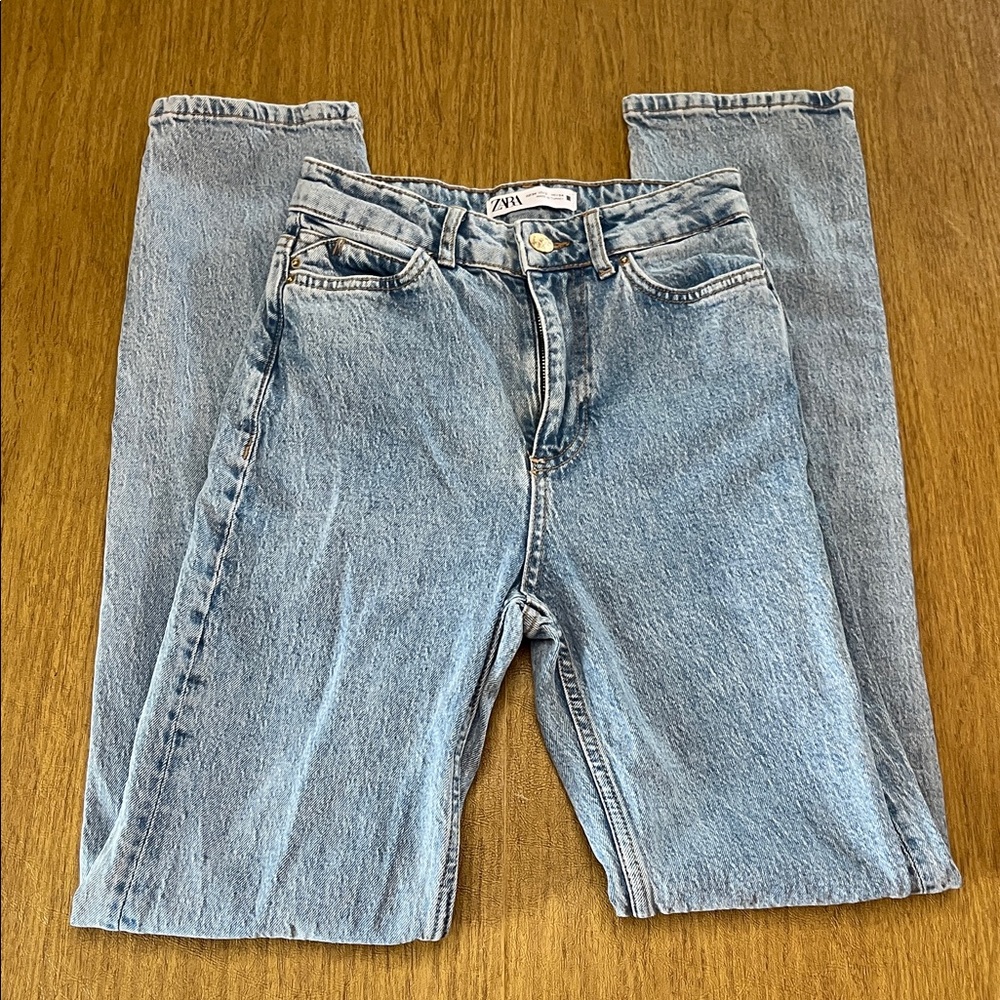 Zara Light-wash  Hi-Rise Straight Leg Blue Denim Jeans, No Distressing, Sz 2